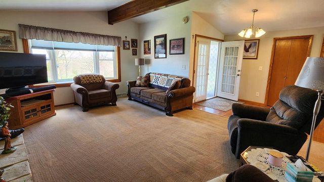 N399 Mount Hope Road, Brodhead, WI 53520