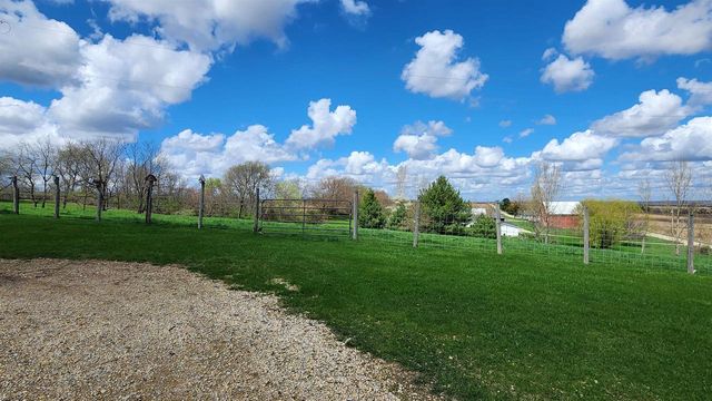 N399 Mount Hope Road, Brodhead, WI 53520