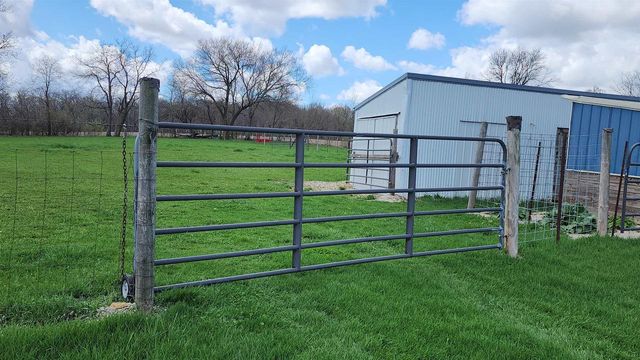 N399 Mount Hope Road, Brodhead, WI 53520