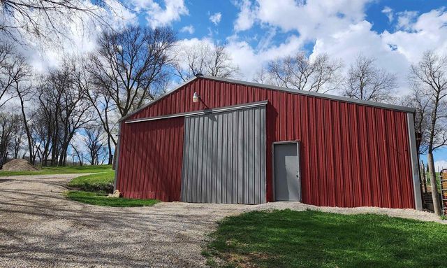 N399 Mount Hope Road, Brodhead, WI 53520