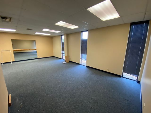 2555 W Lincoln Highway 102, Olympia Fields, IL 60461