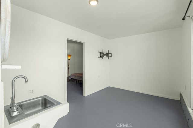 4813 Pacific, Long Beach, CA 90805