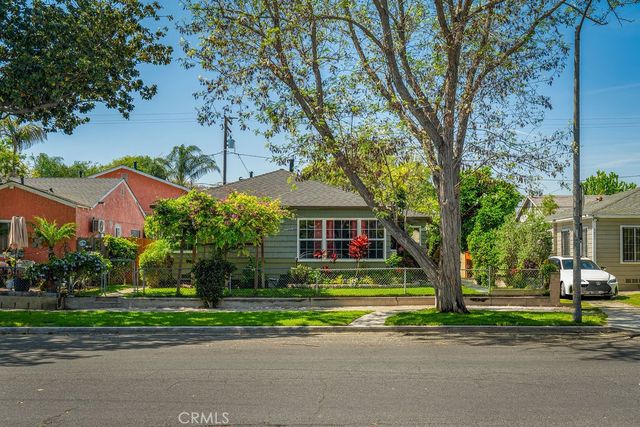 4813 Pacific, Long Beach, CA 90805