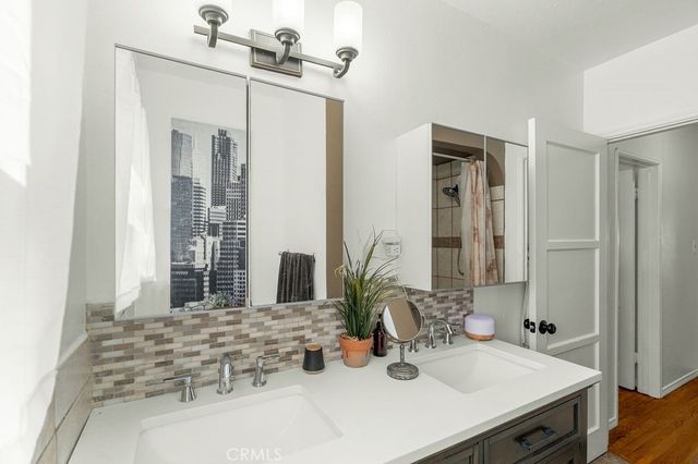 4813 Pacific, Long Beach, CA 90805