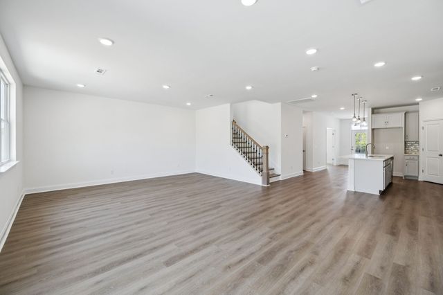 133 Dahlia Dr, La Vergne, TN 37086