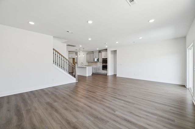 133 Dahlia Dr, La Vergne, TN 37086