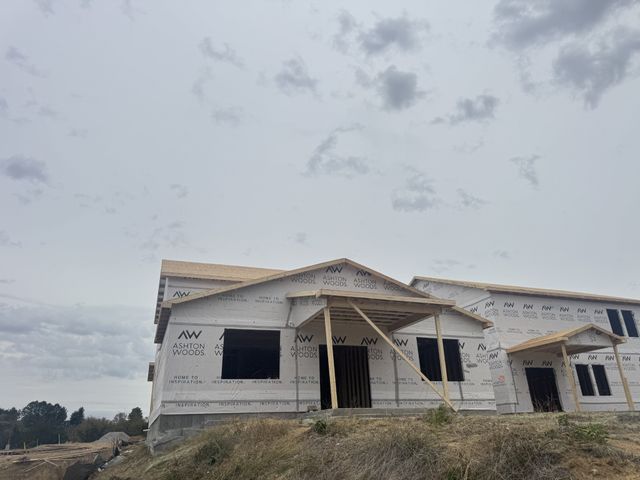 133 Dahlia Dr, La Vergne, TN 37086