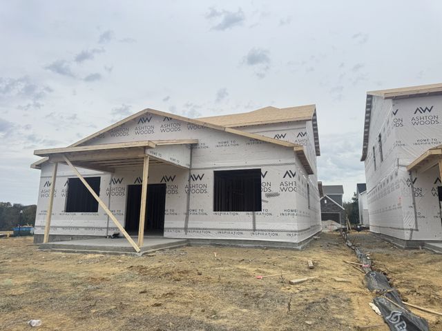 133 Dahlia Dr, La Vergne, TN 37086