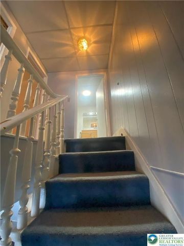 207 Chestnut Street, Slatington Boro, PA 18080