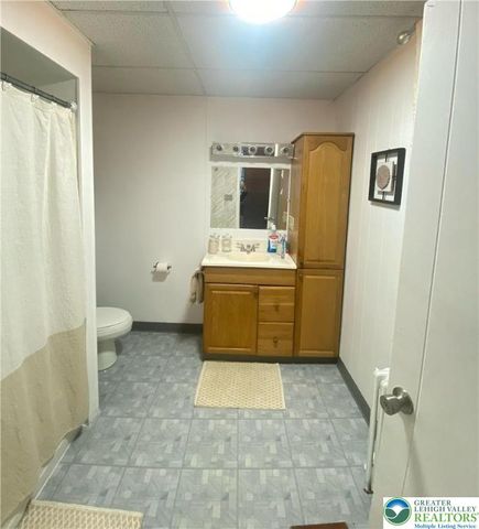 207 Chestnut Street, Slatington Boro, PA 18080