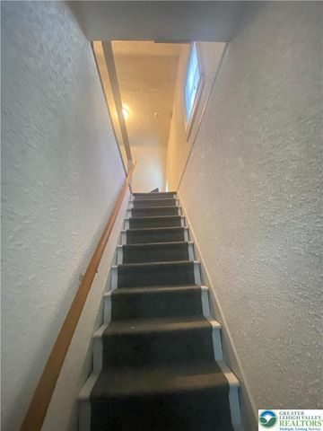 207 Chestnut Street, Slatington Boro, PA 18080