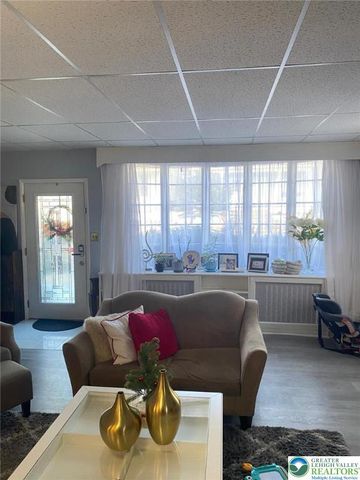 207 Chestnut Street, Slatington Boro, PA 18080