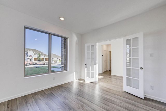 2605 Mackinac Bay Drive, Texas City, TX 77568