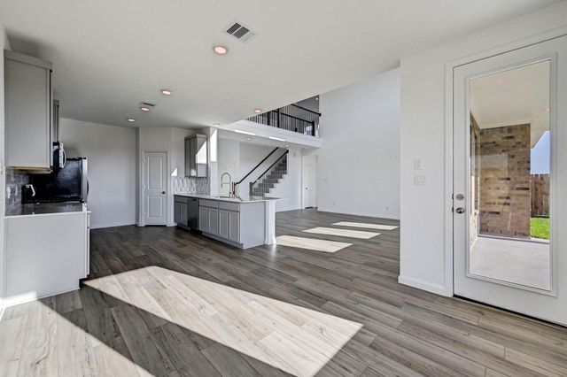 2605 Mackinac Bay Drive, Texas City, TX 77568