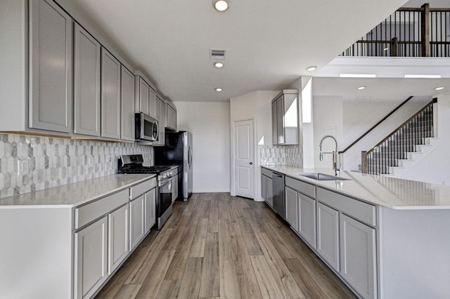 2605 Mackinac Bay Drive, Texas City, TX 77568