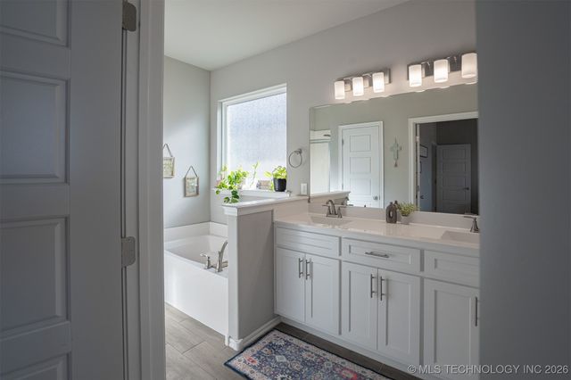 5310 S Andros Avenue, Sand Springs, OK 74063