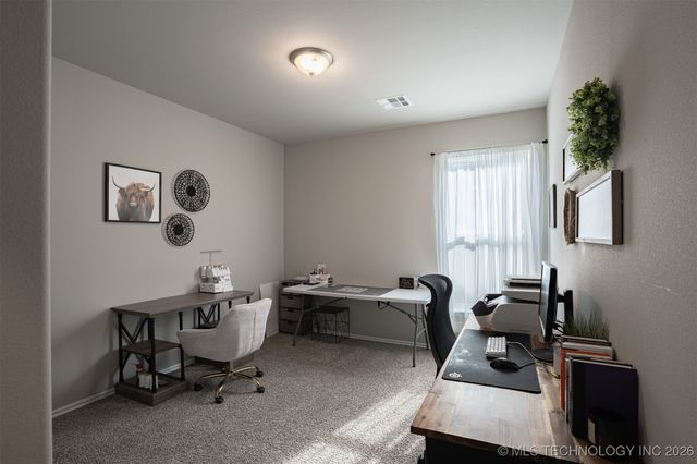 5310 S Andros Avenue, Sand Springs, OK 74063