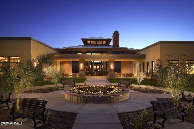 7415 W WILLOW Way, Florence, AZ 85132