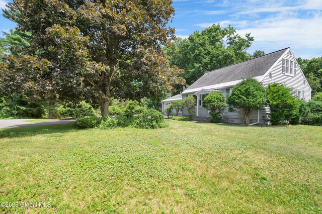 13 Collamer Drive, Malta, NY 12020