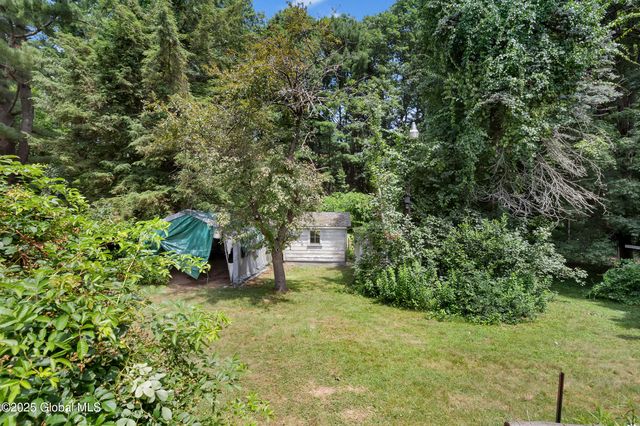 13 Collamer Drive, Malta, NY 12020