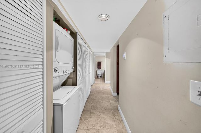 6666 SW 115th Court 301, Miami, FL 33173