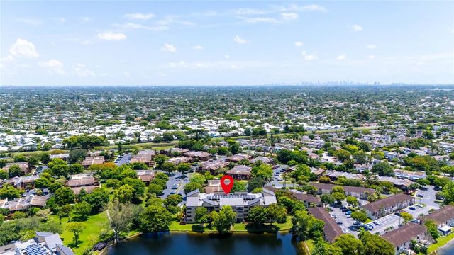 6666 SW 115th Court 301, Miami, FL 33173
