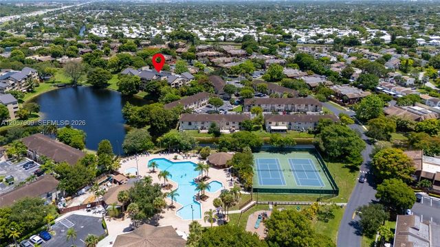 6666 SW 115th Court 301, Miami, FL 33173