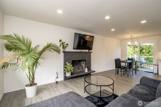 1611 S 84th Street, Tacoma, WA 98444