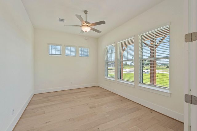 25216 Pleasant Retreat Court, Montgomery, TX 77356