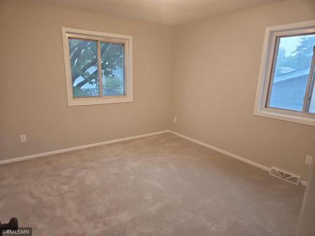 5072 Upper 182nd Street W, Farmington, MN 55024