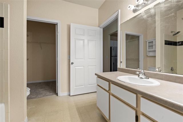 6021 WESTGATE DRIVE 823, Orlando, FL 32835