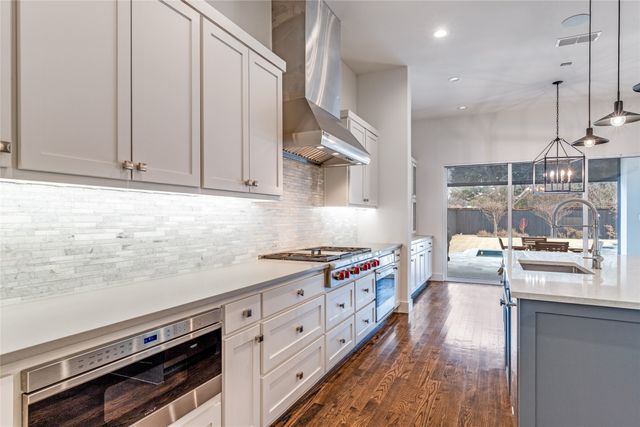 6921 Valley View Lane, Dallas, TX 75240