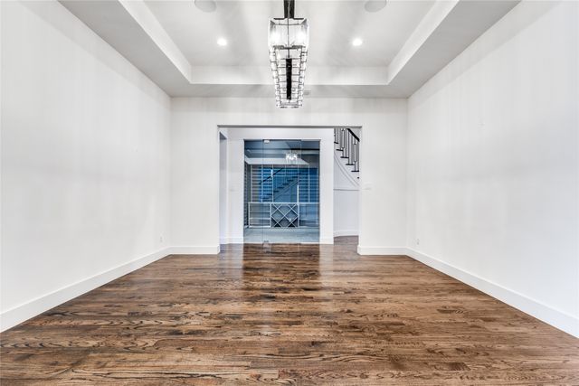 6921 Valley View Lane, Dallas, TX 75240