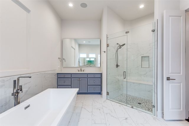 6921 Valley View Lane, Dallas, TX 75240