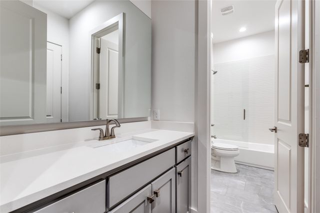 6921 Valley View Lane, Dallas, TX 75240