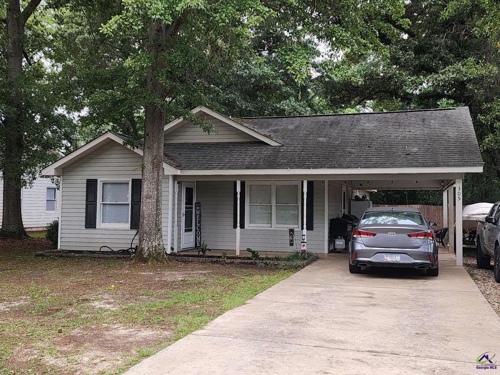 305 Woodland Drive, Byron, GA 31008