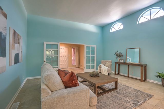 1020 BRAZOS Place SE, Albuquerque, NM 87123