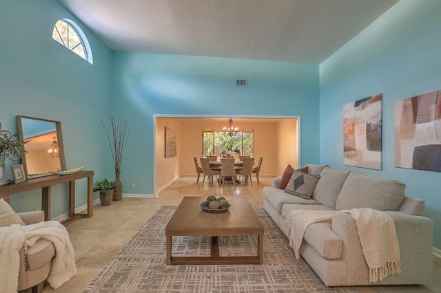 1020 BRAZOS Place SE, Albuquerque, NM 87123
