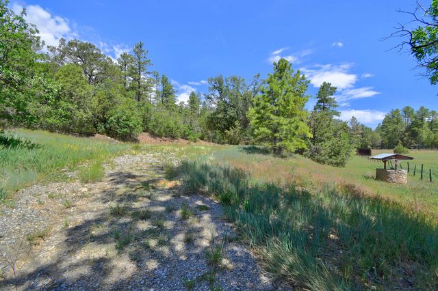 146 SKYLAND Boulevard, Tijeras, NM 87059