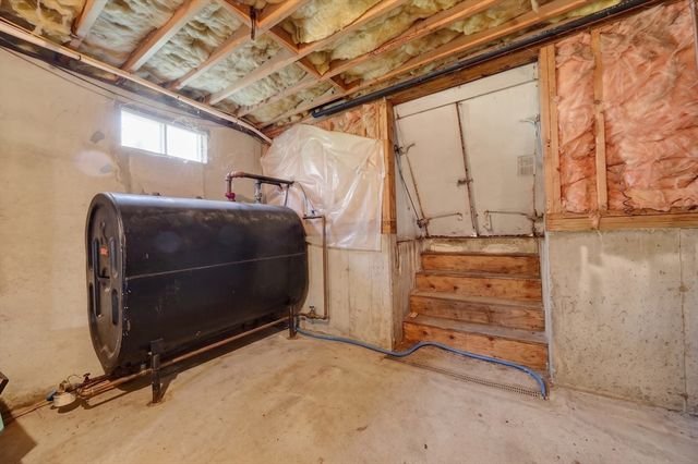 8 Standish Avenue, Hull, MA 02045