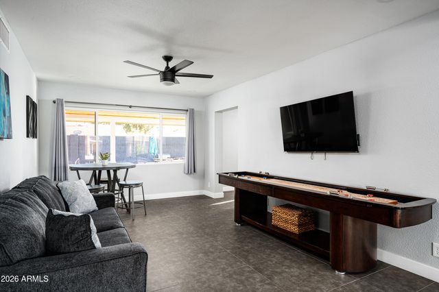 8059 E CAMBRIDGE Avenue, Scottsdale, AZ 85257