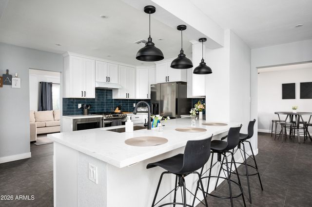 8059 E CAMBRIDGE Avenue, Scottsdale, AZ 85257