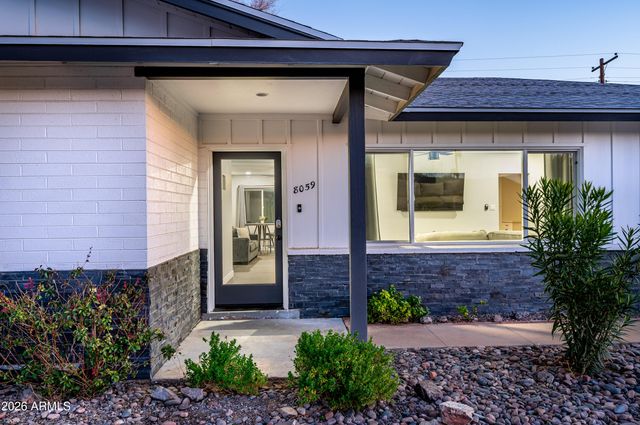 8059 E CAMBRIDGE Avenue, Scottsdale, AZ 85257