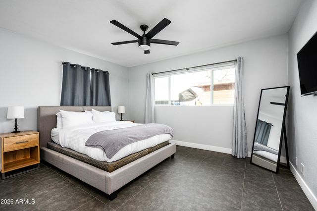 8059 E CAMBRIDGE Avenue, Scottsdale, AZ 85257