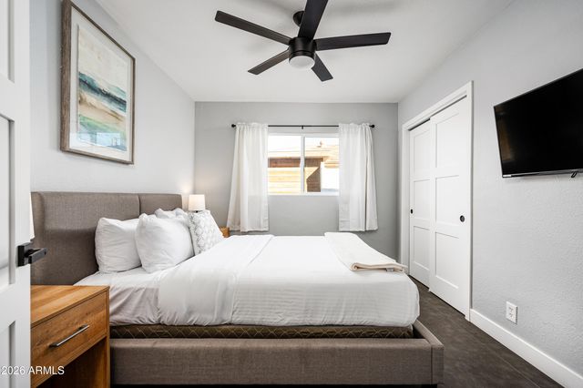 8059 E CAMBRIDGE Avenue, Scottsdale, AZ 85257