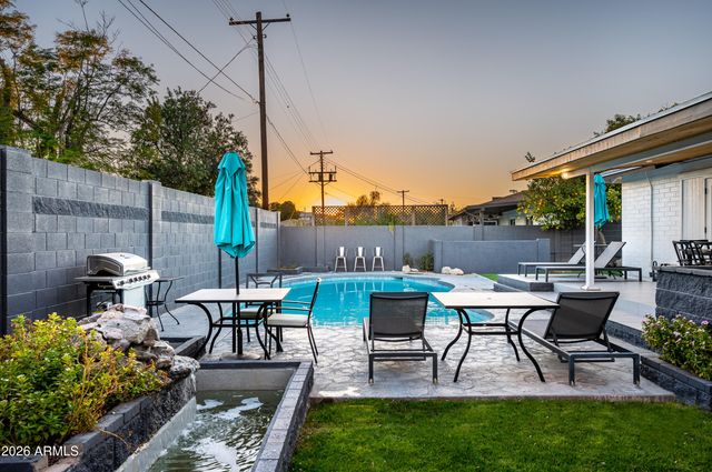 8059 E CAMBRIDGE Avenue, Scottsdale, AZ 85257