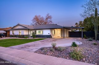 8059 E CAMBRIDGE Avenue, Scottsdale, AZ 85257