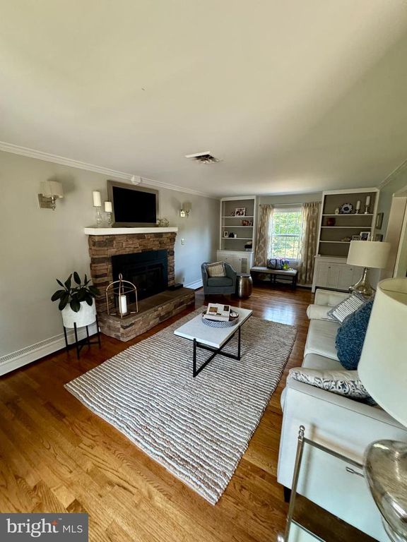 4 BELHAVEN CT, Severna Park, MD 21146