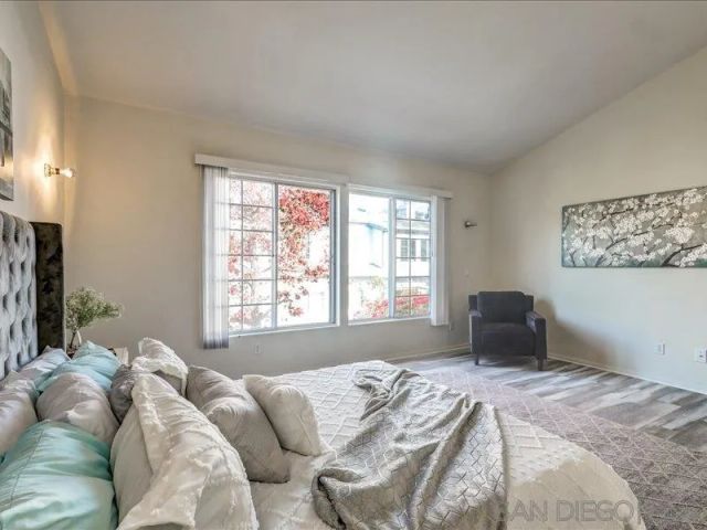 8641 Via Mallorca F, La Jolla, CA 92037