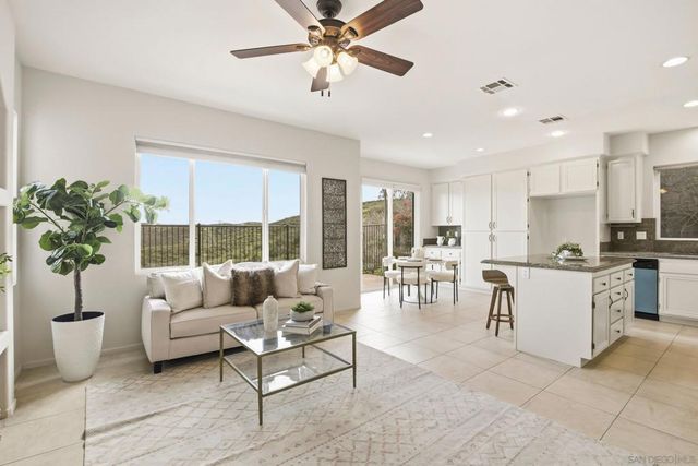 11369 Vista Elevada, San Diego, CA 92131